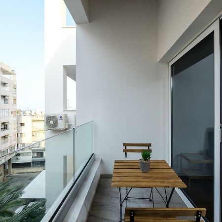 The Loft Studio Apartment Larnaca Bagian luar foto